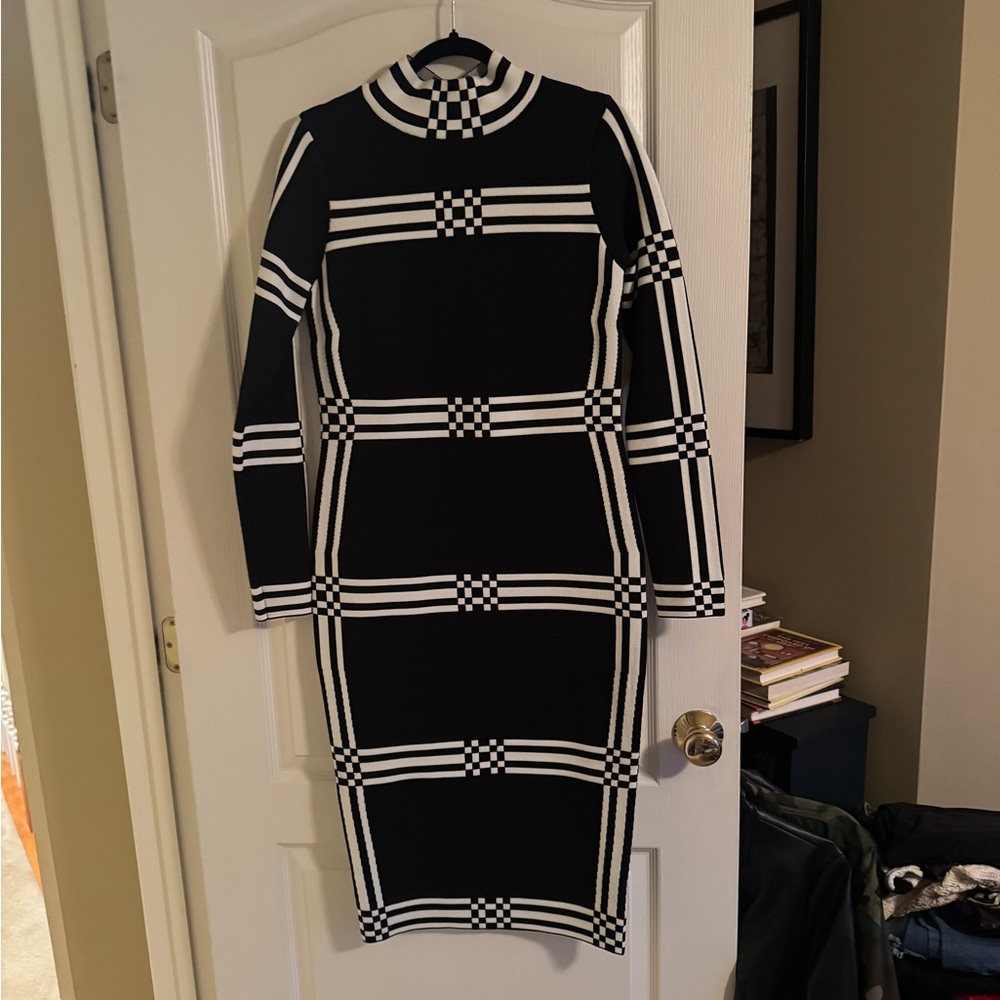 Fashion Nova Black and White Long Sleeve Dress